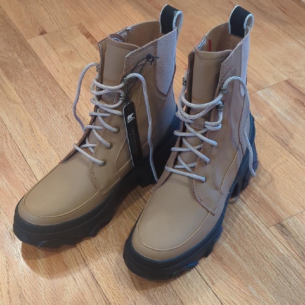 Sorel Brex Tan Lace-Up Boots with Black Soles